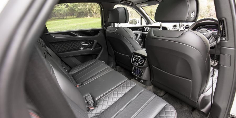 Интерьер Bentley Bentayga 2016 года  (AU) (фото 4 из 30)